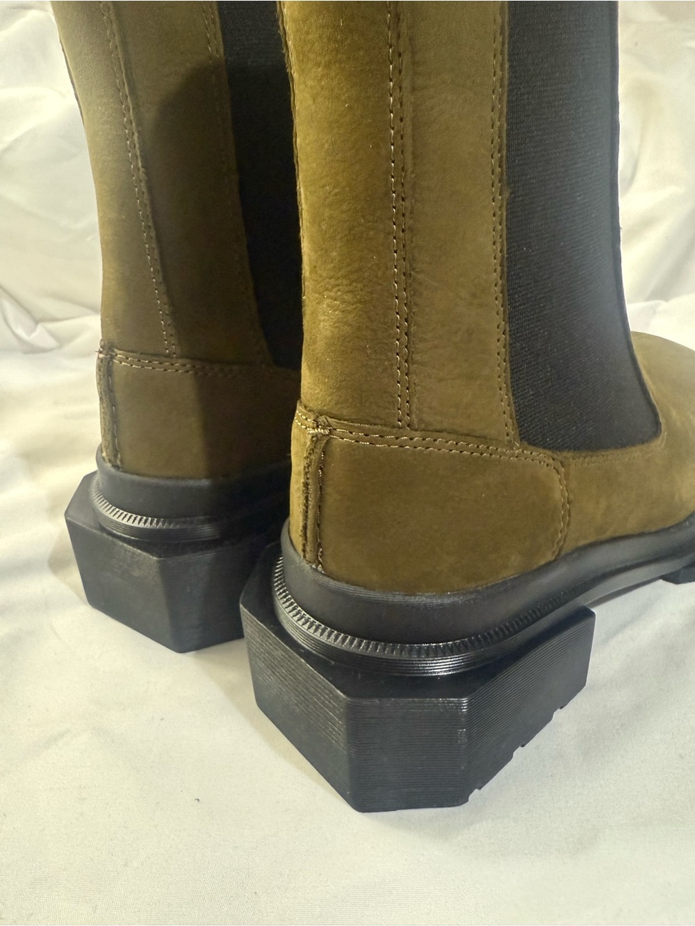 Dr Martens Women Maybole Tall Chelsea Boot W/Size 7 - Picture 8 of 8